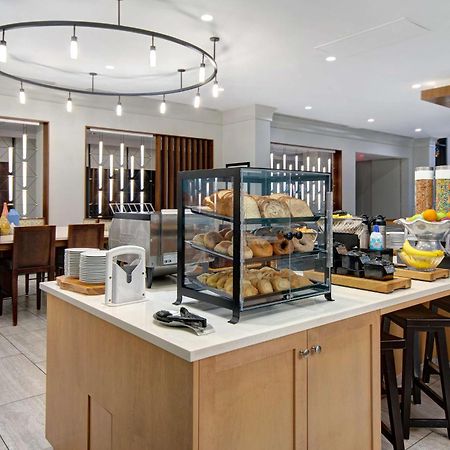 Hilton Garden Inn Terre Haute Exterior foto
