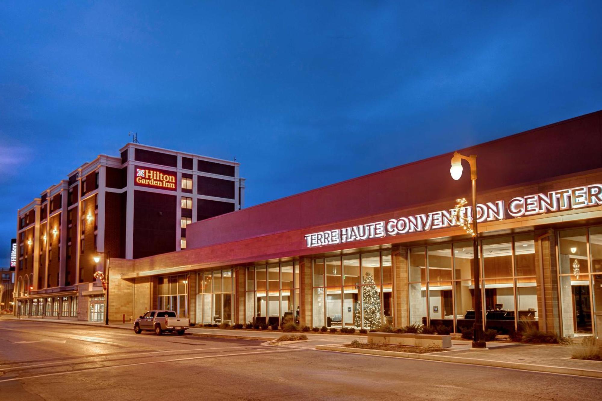 Hilton Garden Inn Terre Haute Exterior foto